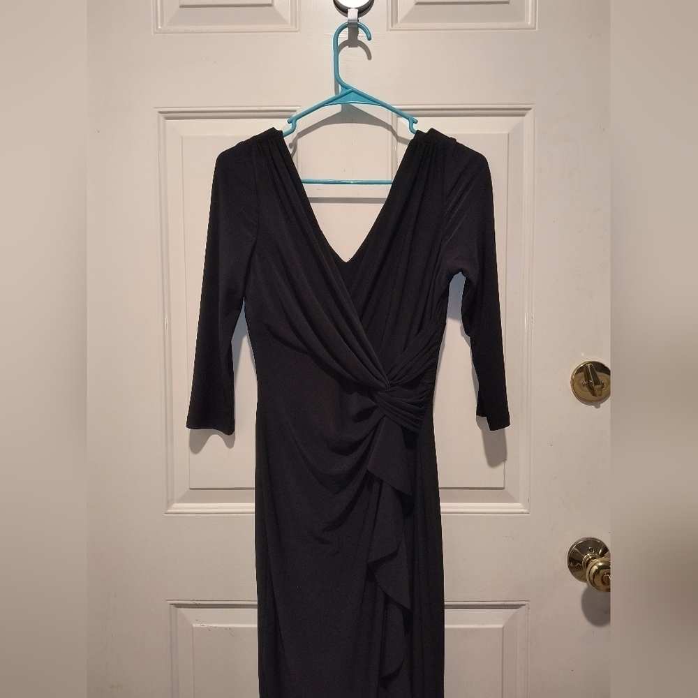 Ralf Lauren black ball gown luxury v neck dress size 4 p